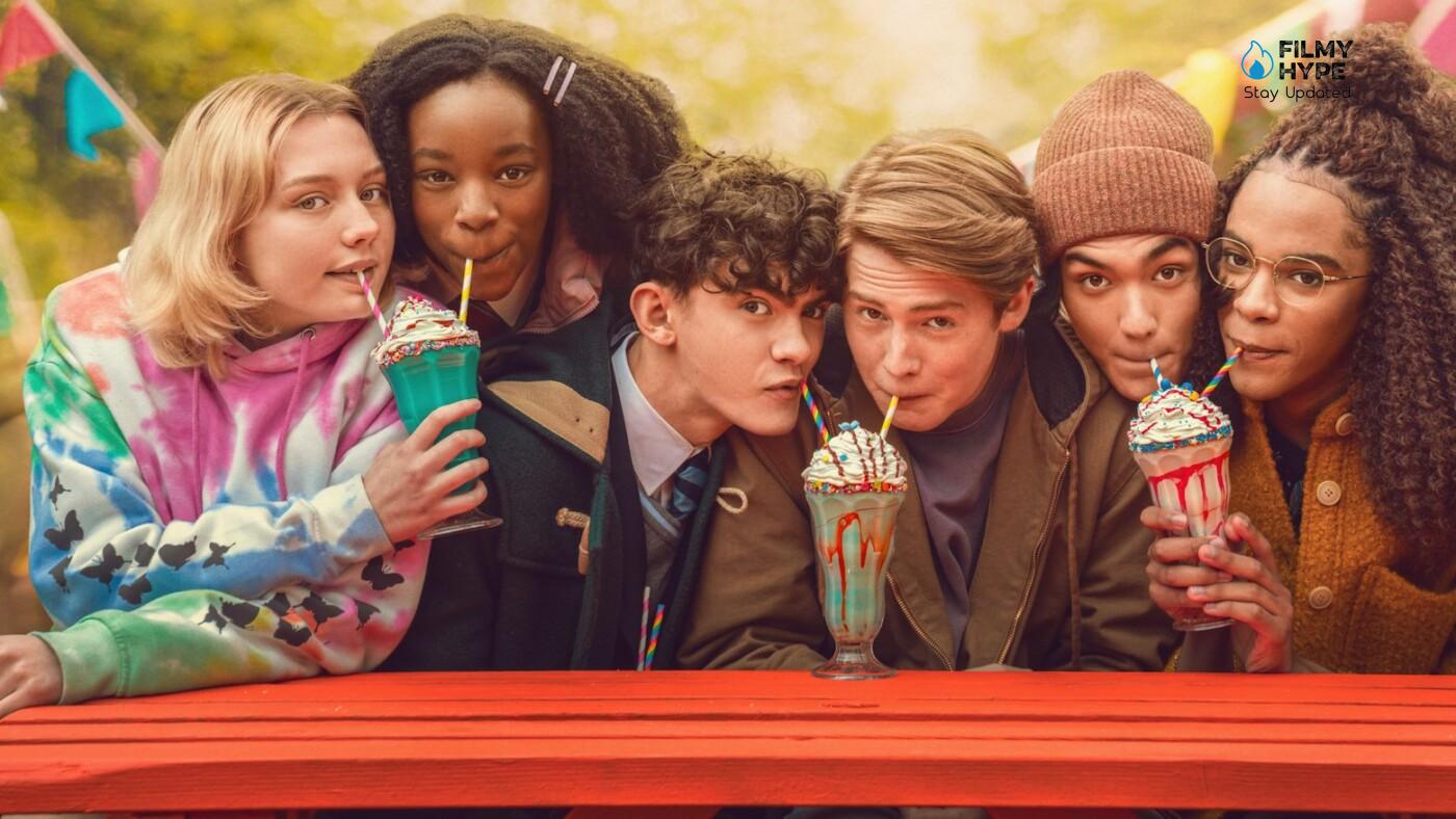 image d'hearstopper avec les six personnages principaux buvant des milkshakes par couples