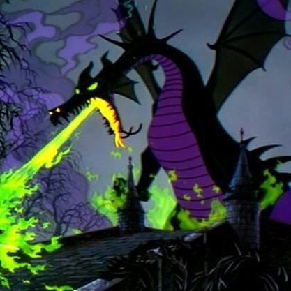 maléfique sous forme de dragon, crachant du feu vert
